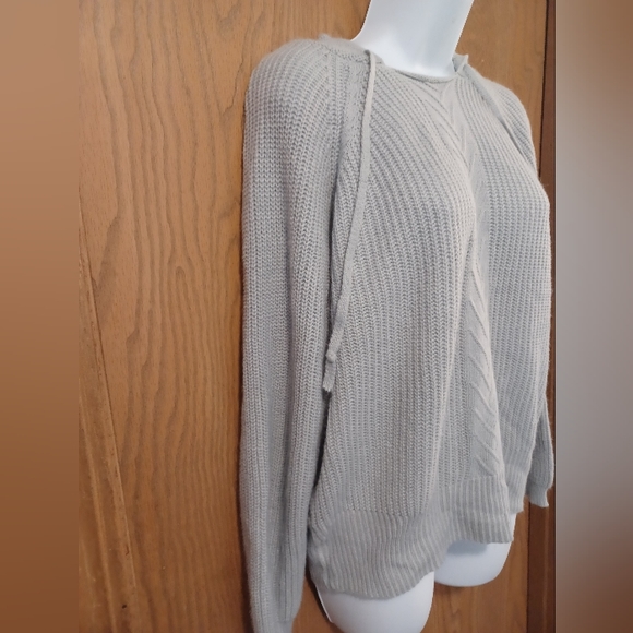 EUC Drawstring knit hoodie - Picture 7 of 10